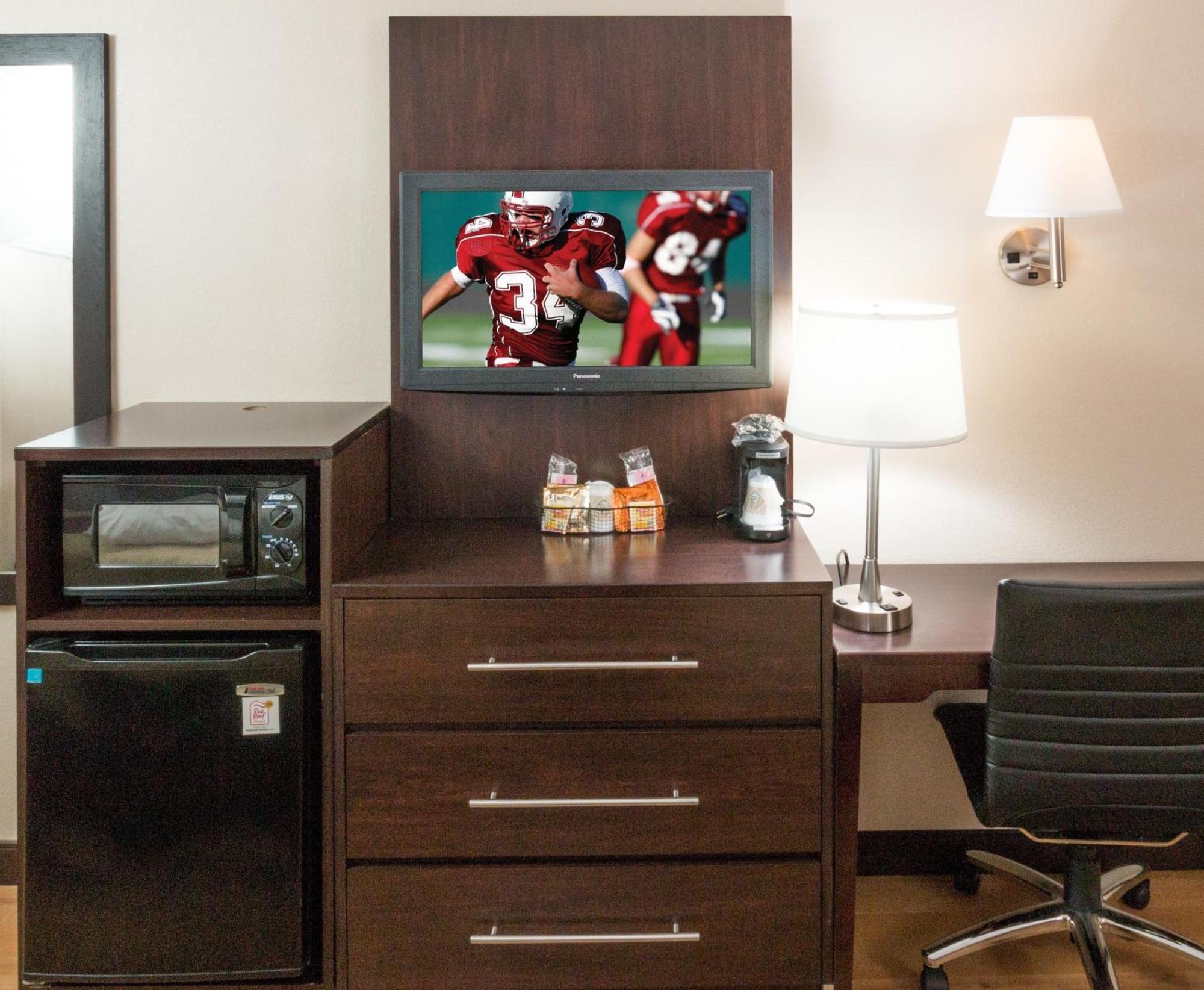 Deluxe Room Two Double Beds Smoke