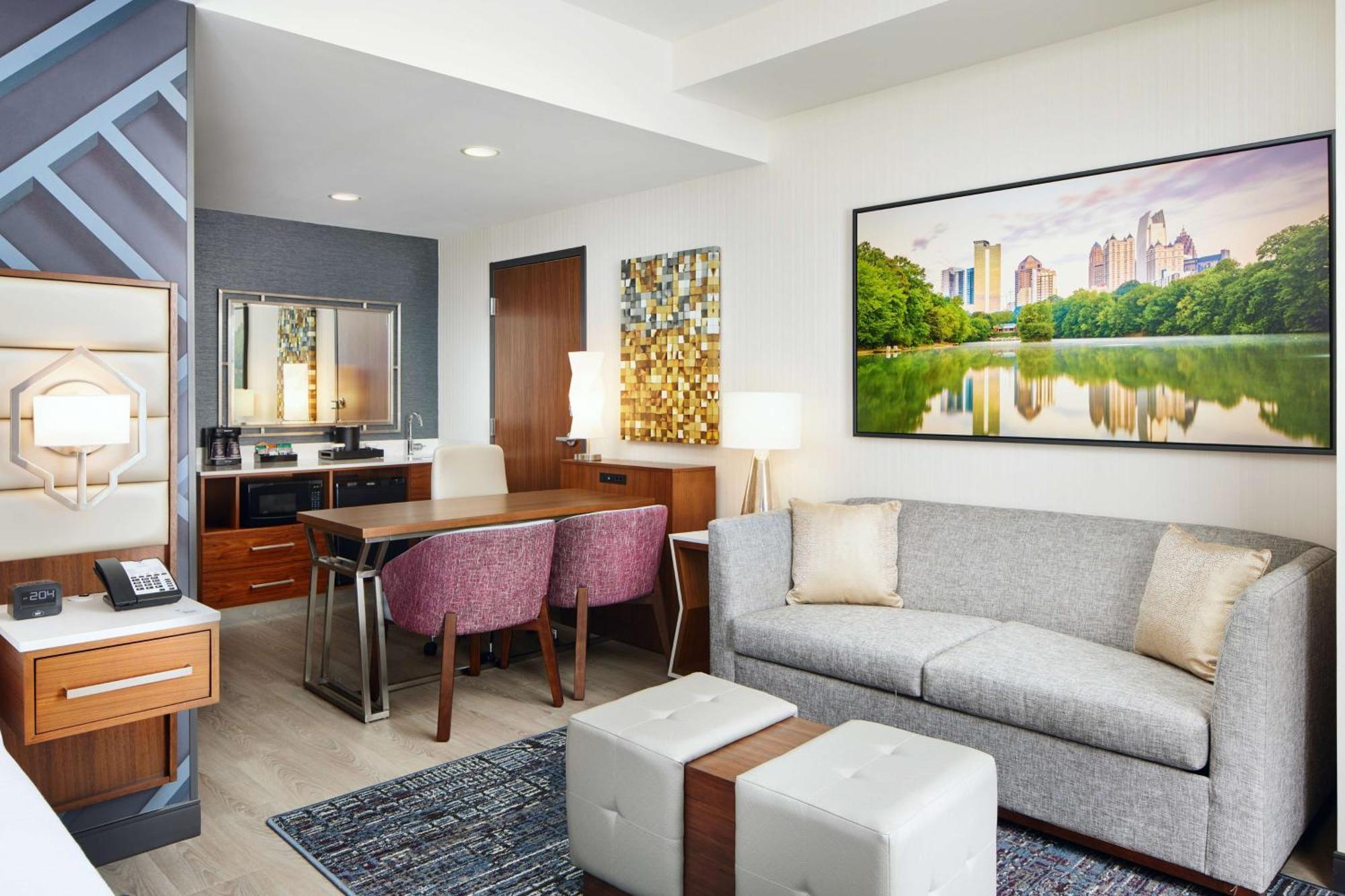 King Studio Suite