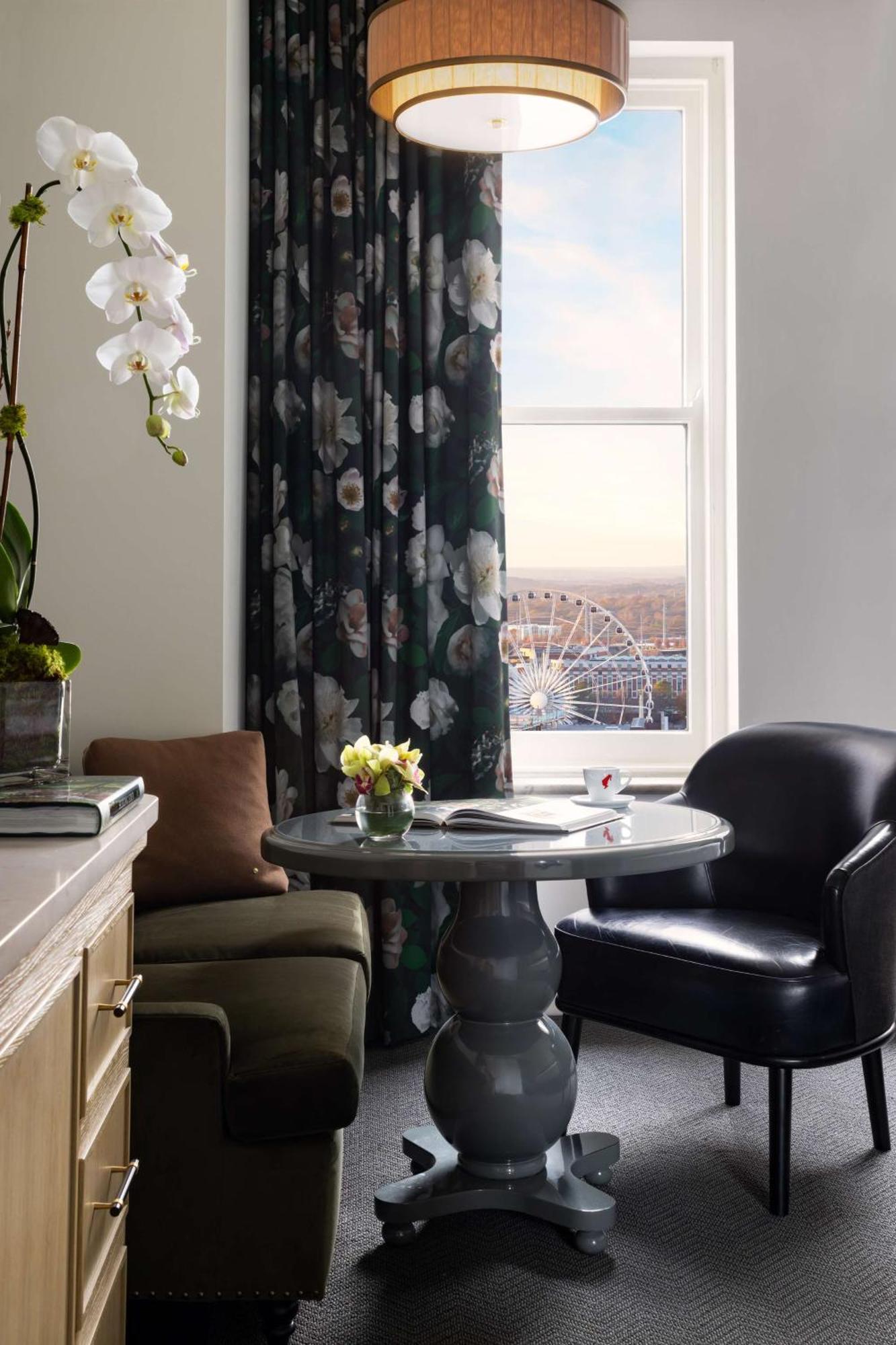 Deluxe King Room with City View,1552151281:JPEG