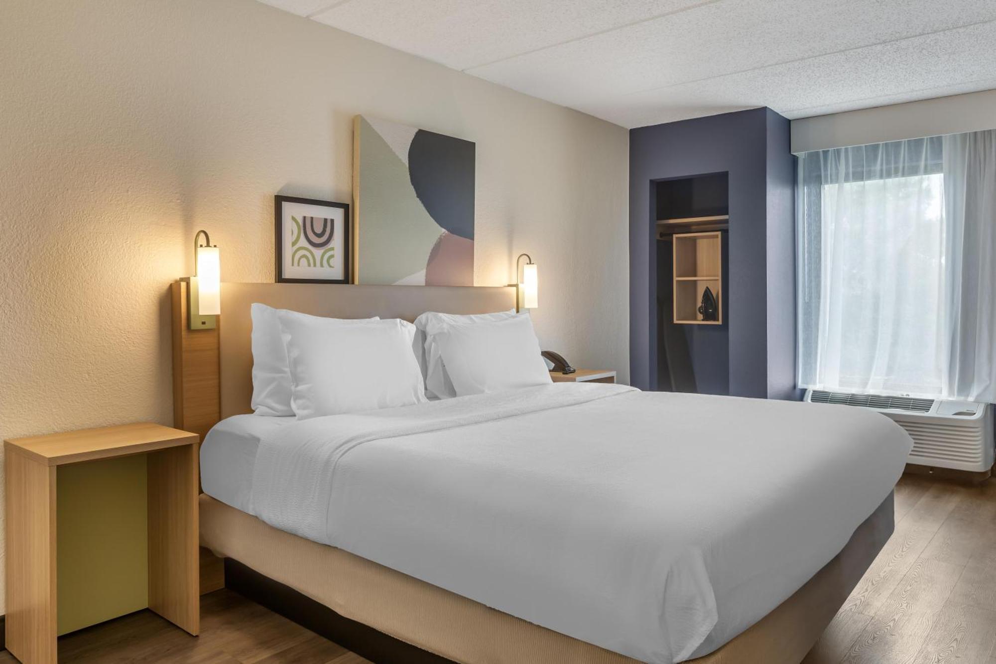 King Room,1730019277:JPEG