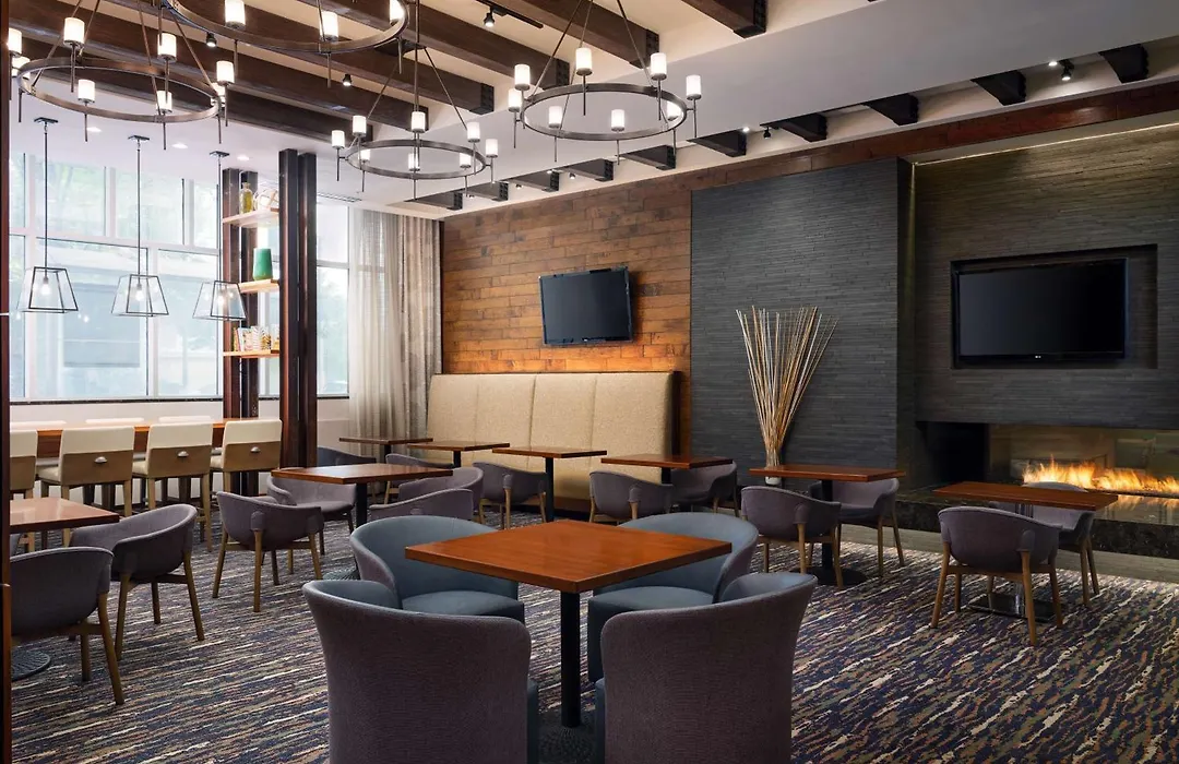 Hampton Inn & Suites Atlanta-Midtown, Ga-1