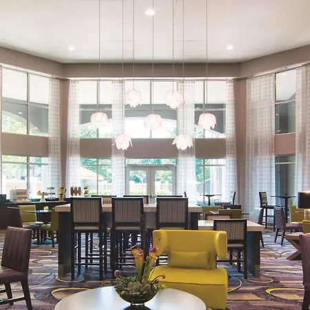 La Quinta By Wyndham Atlanta Perimeter Medical-3