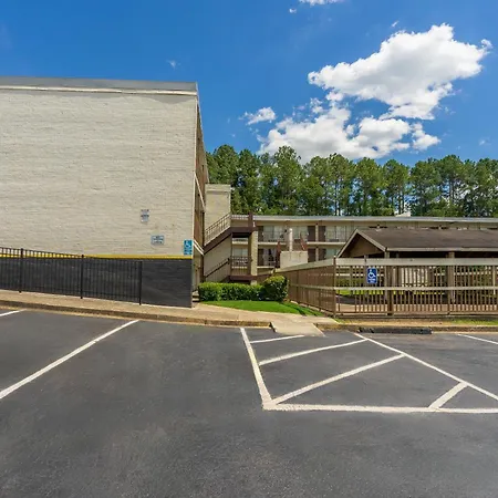 Budgetel Inn And Suites-2